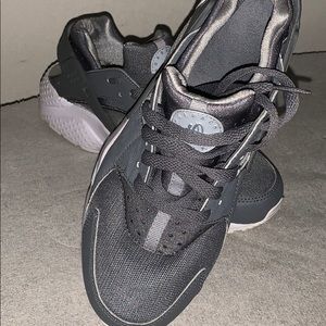 Kids Nike Huaraches